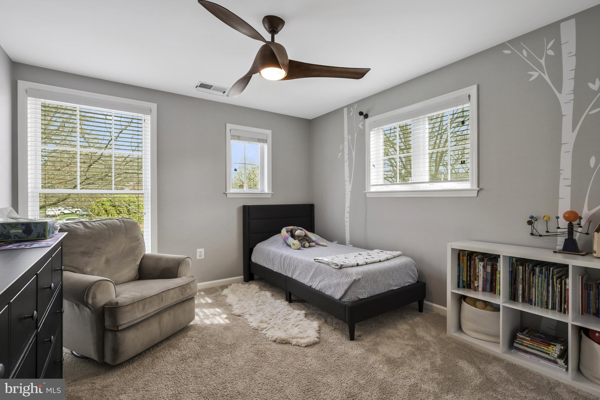 ROSEMONT PARK - Residential