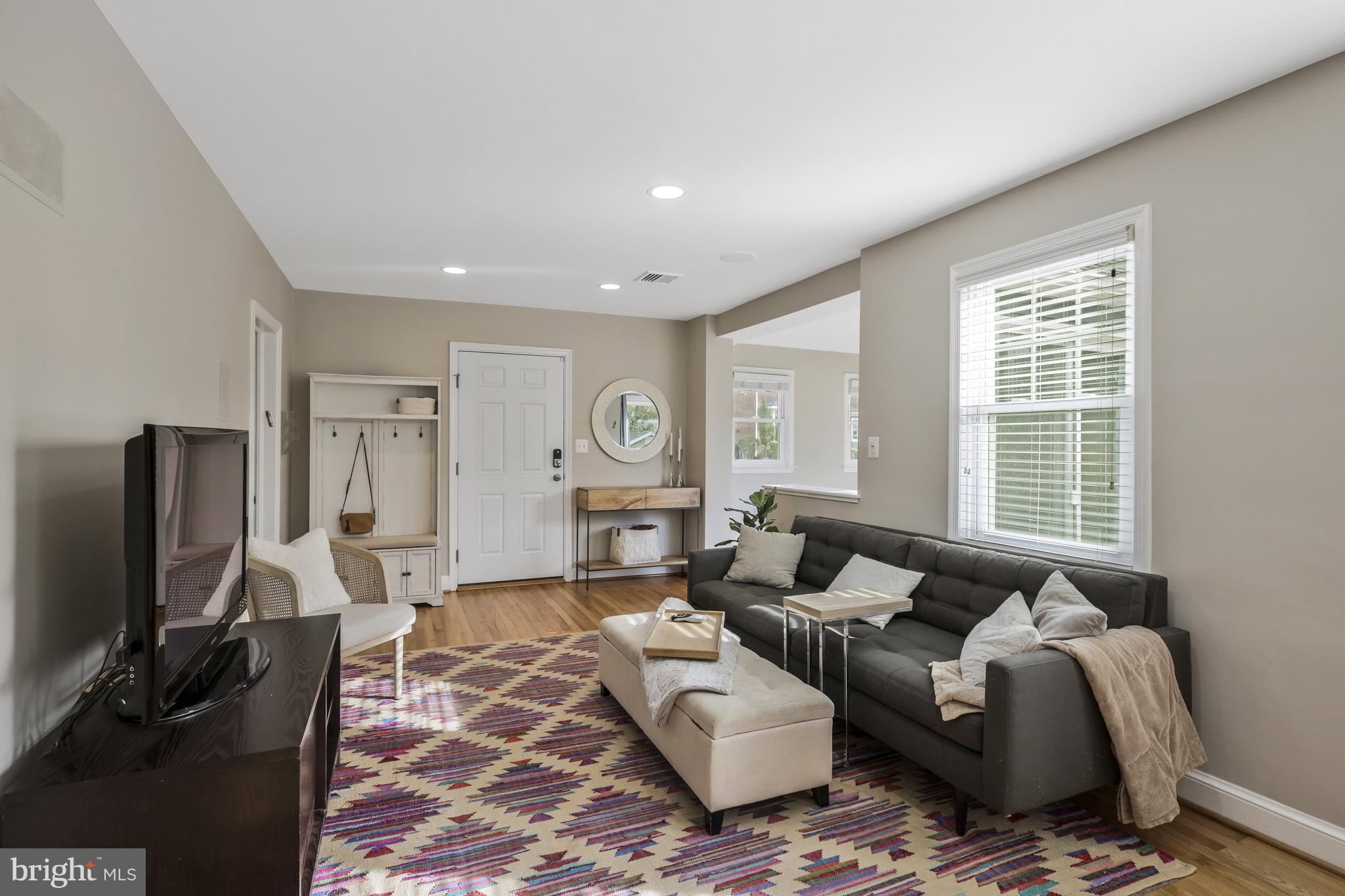 ROSEMONT PARK - Residential