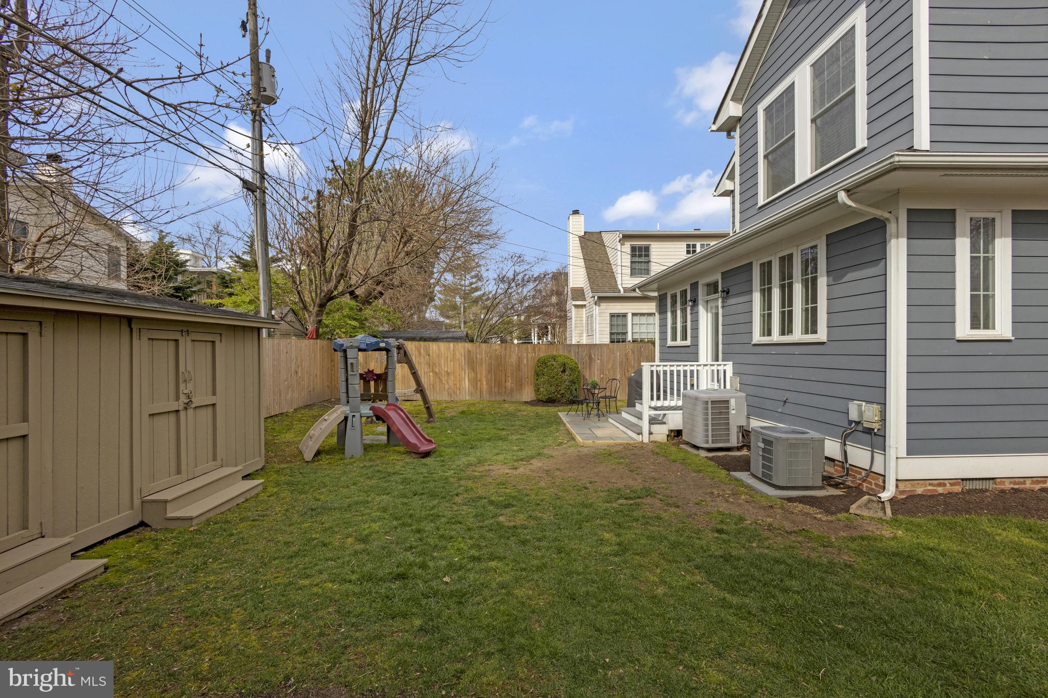 ROSEMONT PARK - Residential