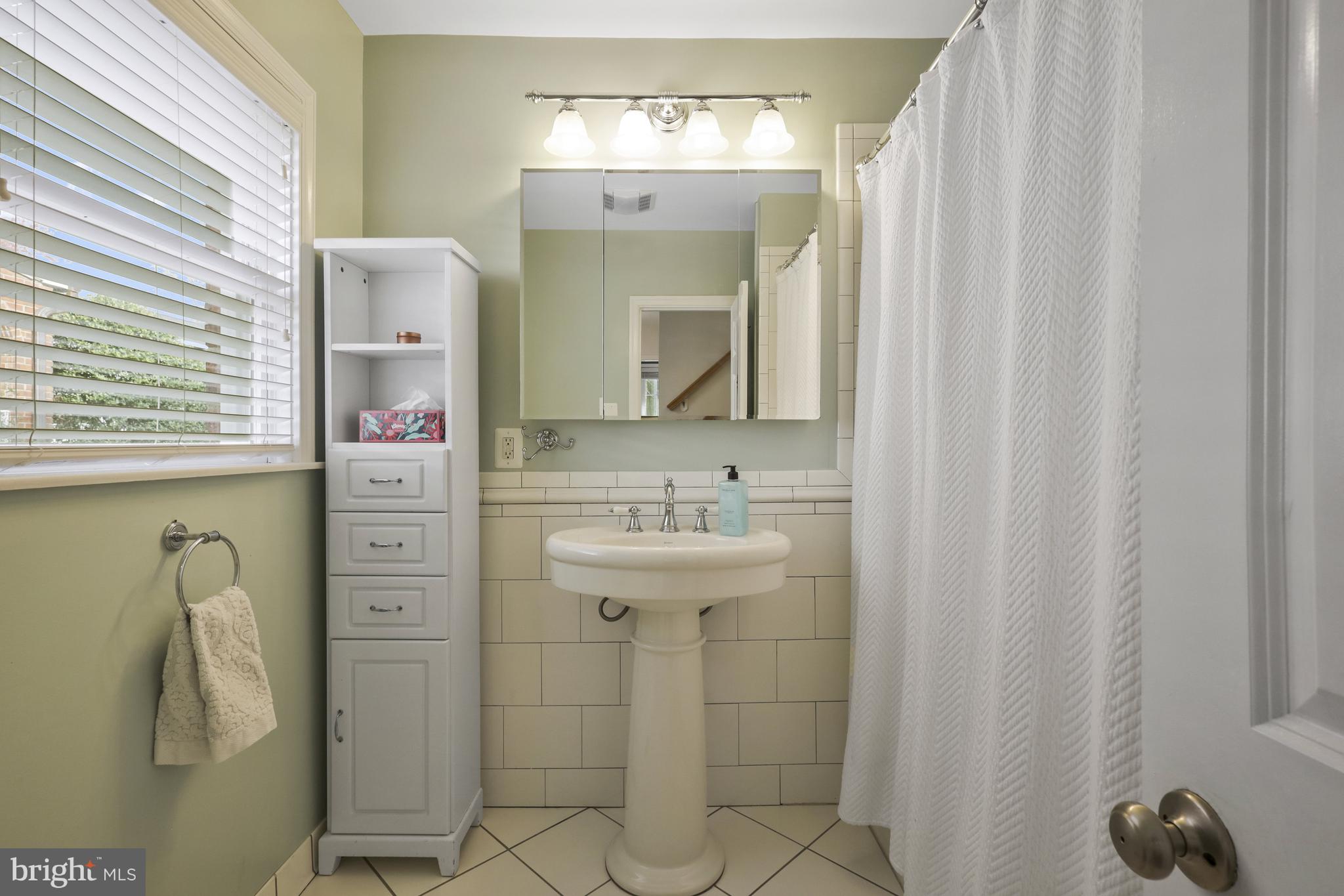 ROSEMONT PARK - Residential