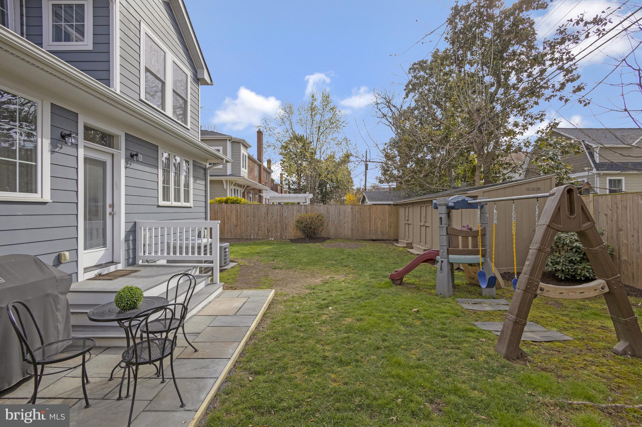 ROSEMONT PARK - Residential