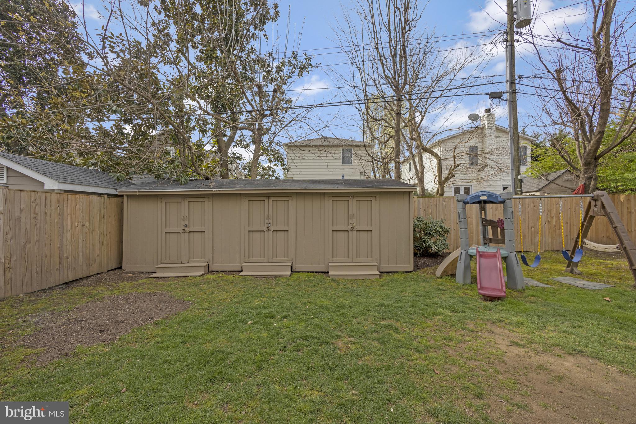 ROSEMONT PARK - Residential