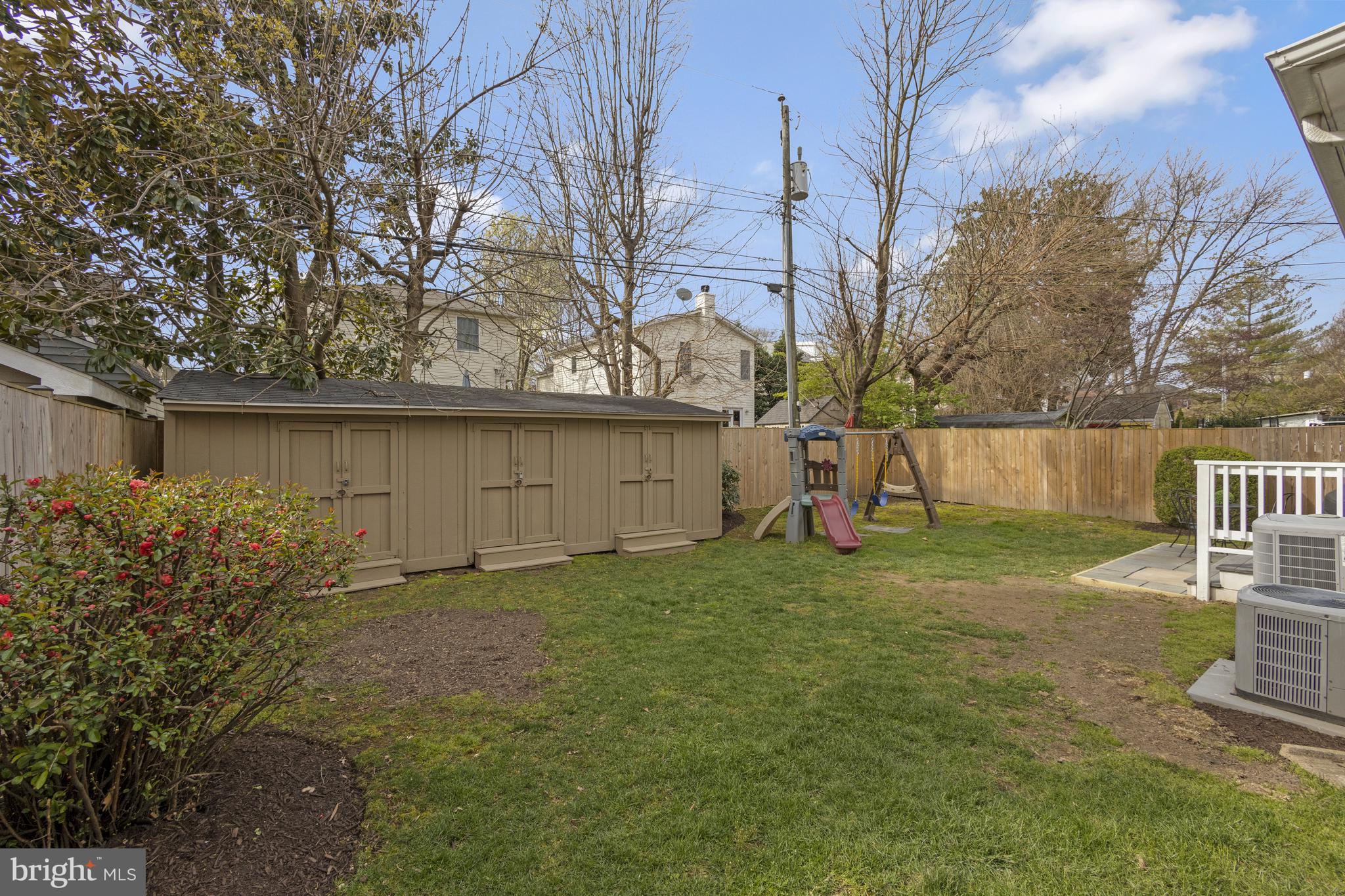 ROSEMONT PARK - Residential