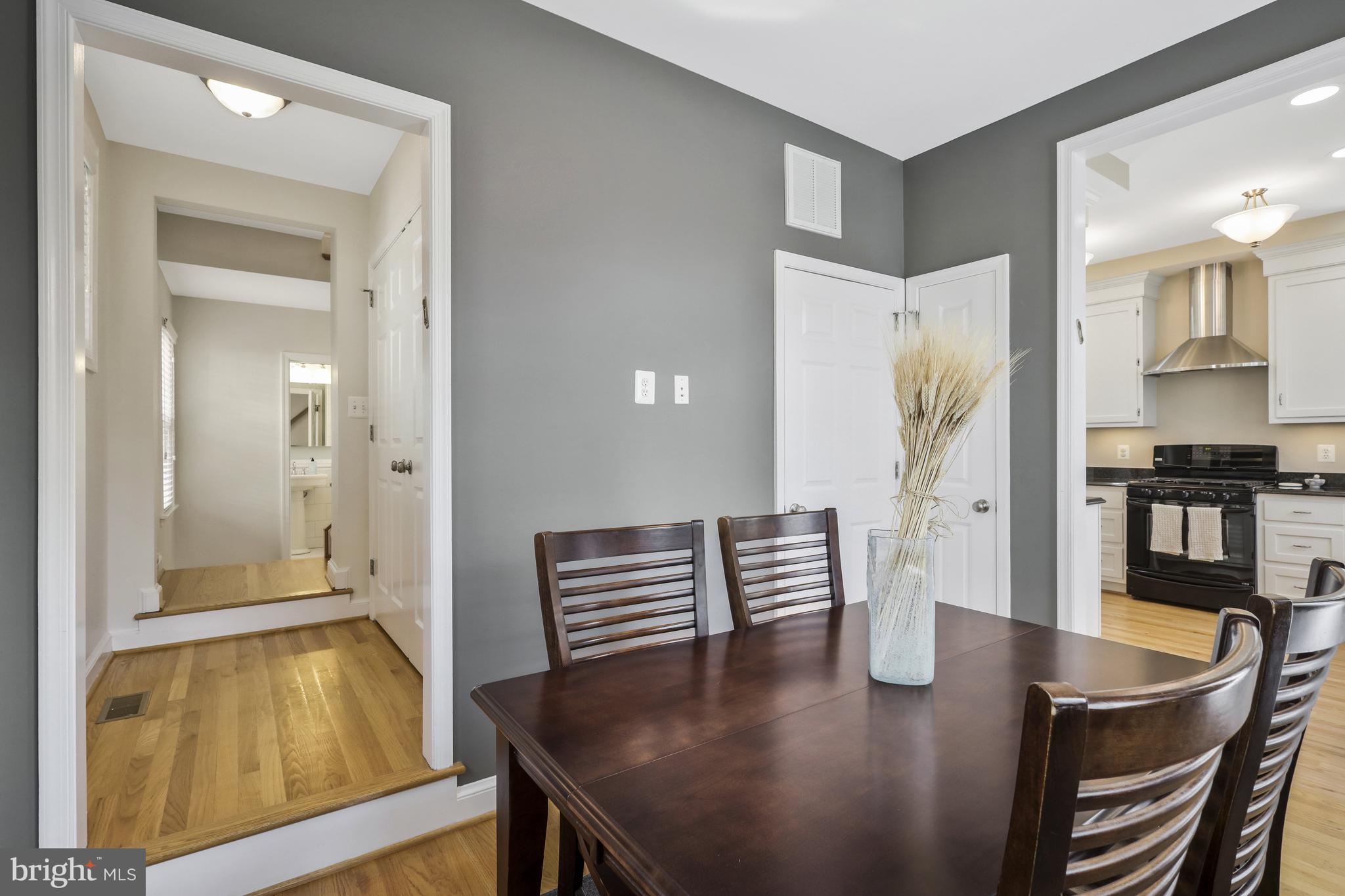 ROSEMONT PARK - Residential