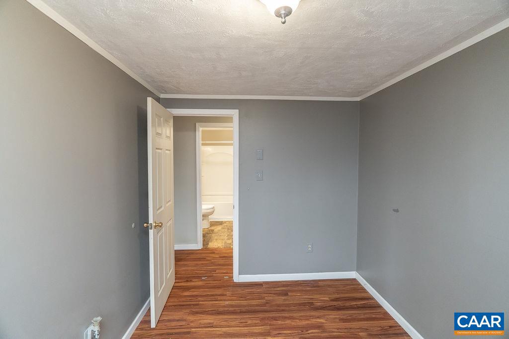 MONTREAL VILLAGE - Residential