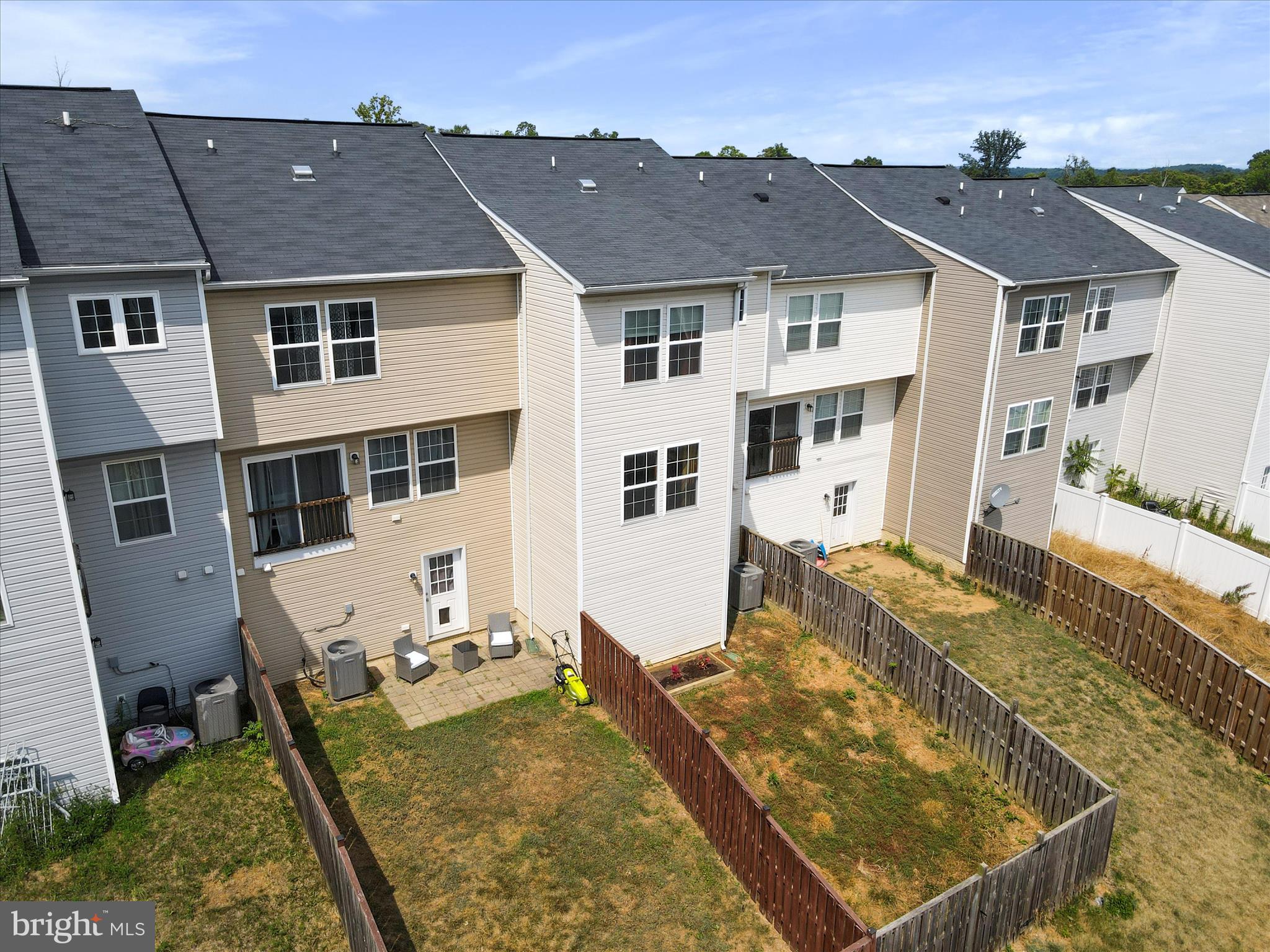 STONEBROOK VILLAGE - Residential