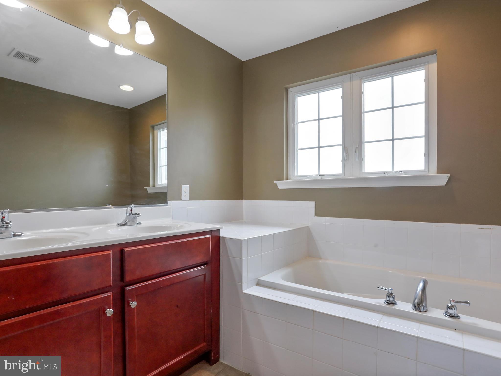 STONEBROOK VILLAGE - Residential