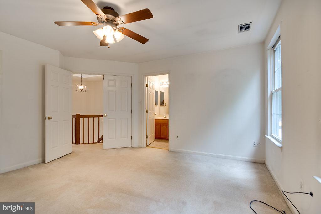 COMPTON VALLEY ESTATES - Residential Lease