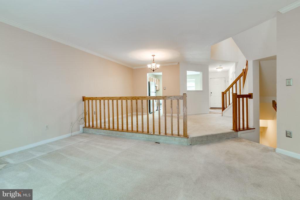 COMPTON VALLEY ESTATES - Residential Lease