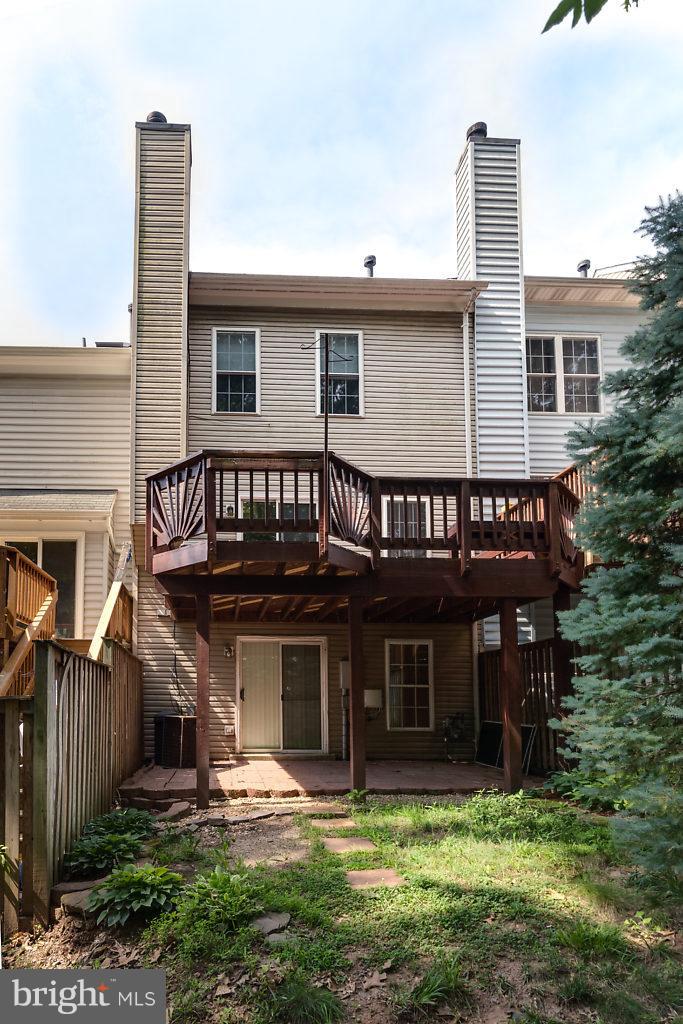 COMPTON VALLEY ESTATES - Residential Lease