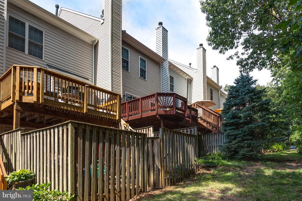 COMPTON VALLEY ESTATES - Residential Lease