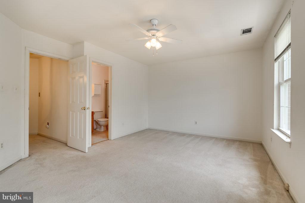 COMPTON VALLEY ESTATES - Residential Lease