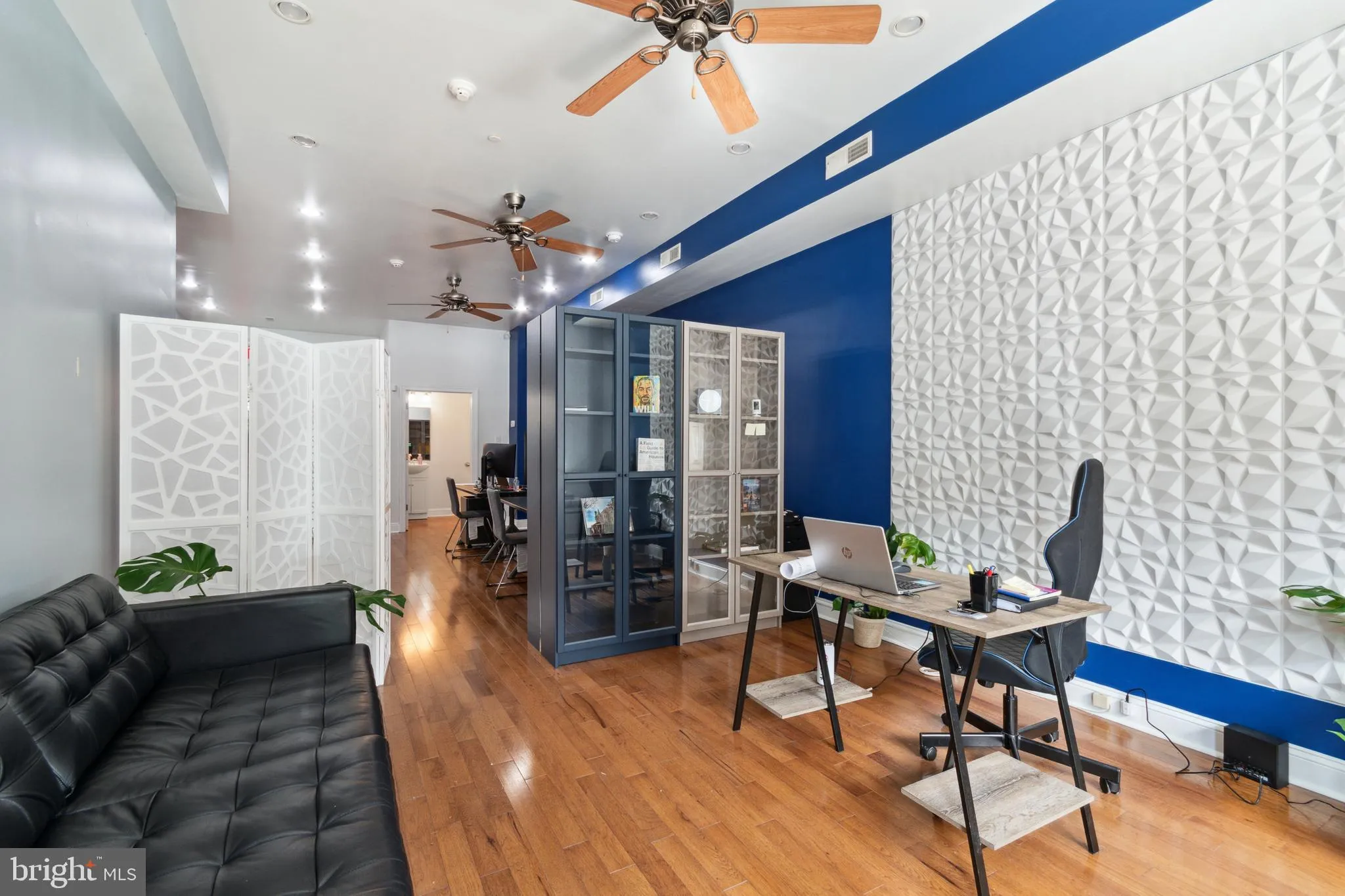 Philadelphia, Pennsylvania 19125, United States, 3 Bedrooms Bedrooms, ,Residential,Contingent,81541