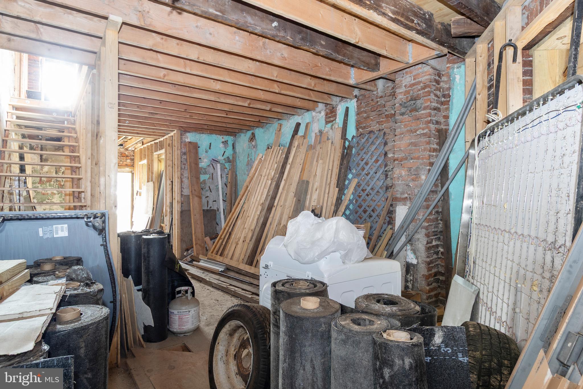 STRAWBERRY MANSION - Residential