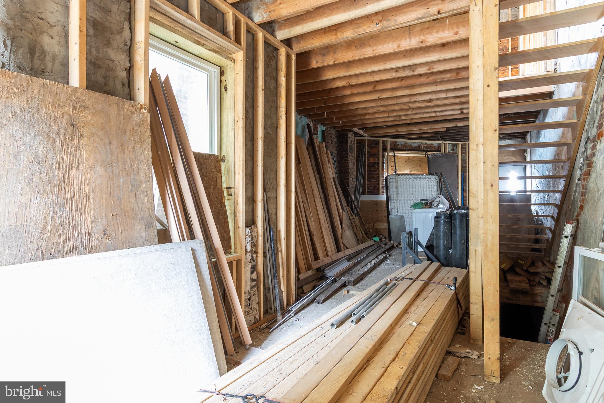 STRAWBERRY MANSION - Residential