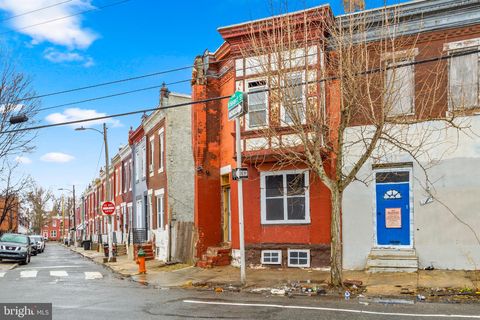 Townhouse For Sale - 2068 W Glenwood Avenue<br/> PHILADELPHIA, PA 19132