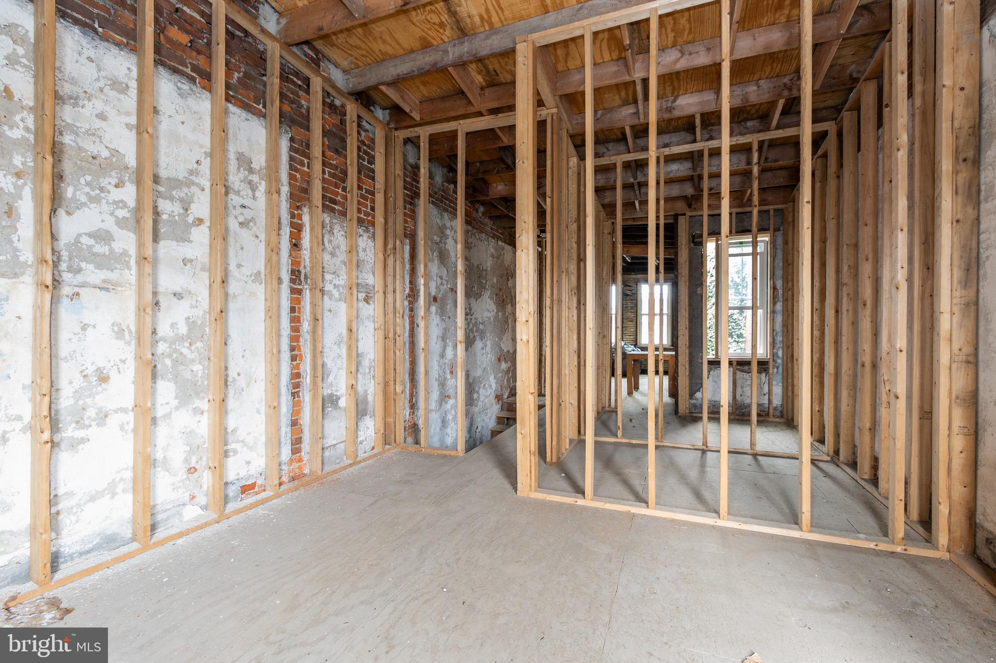 STRAWBERRY MANSION - Residential