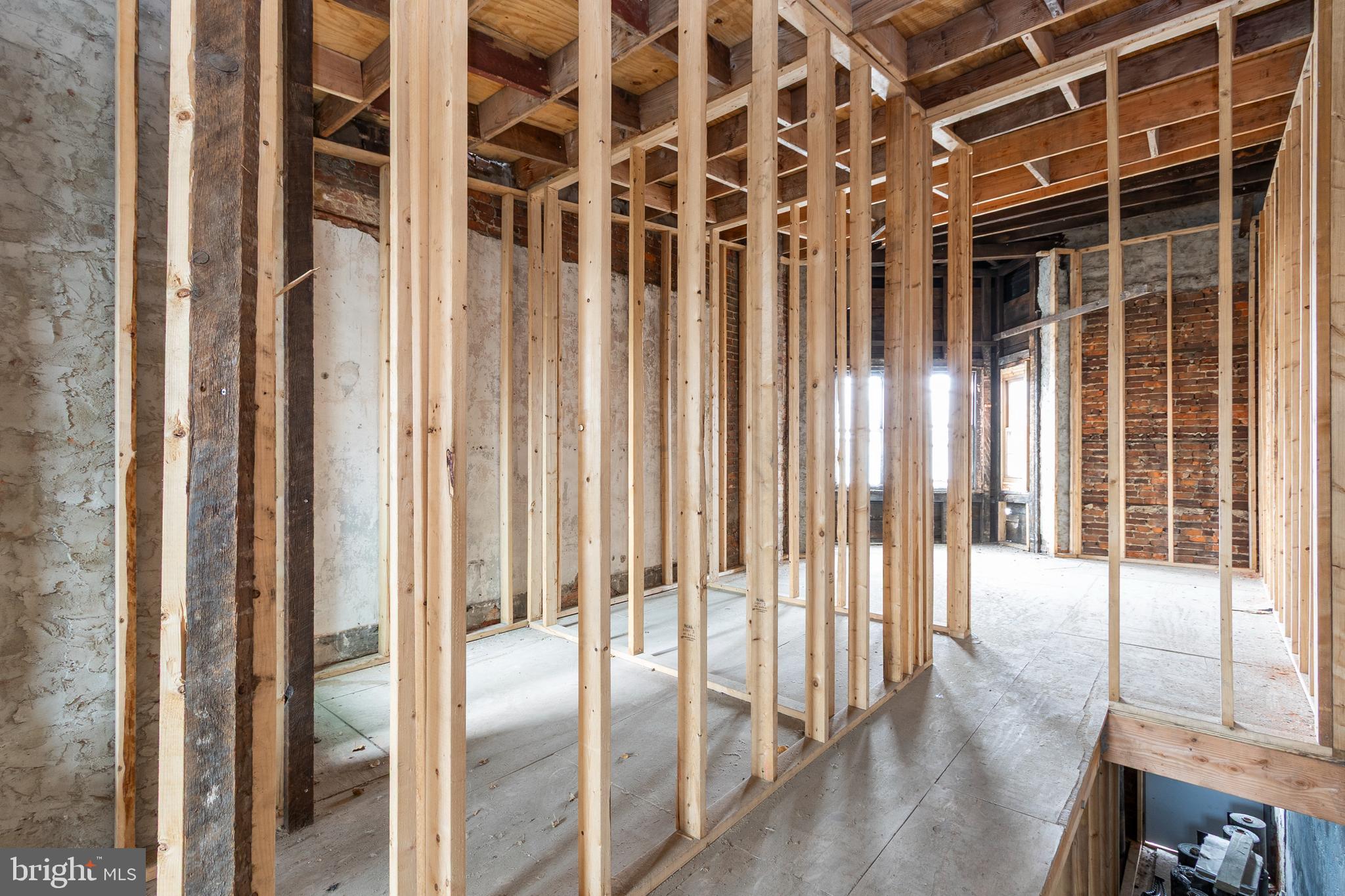 STRAWBERRY MANSION - Residential