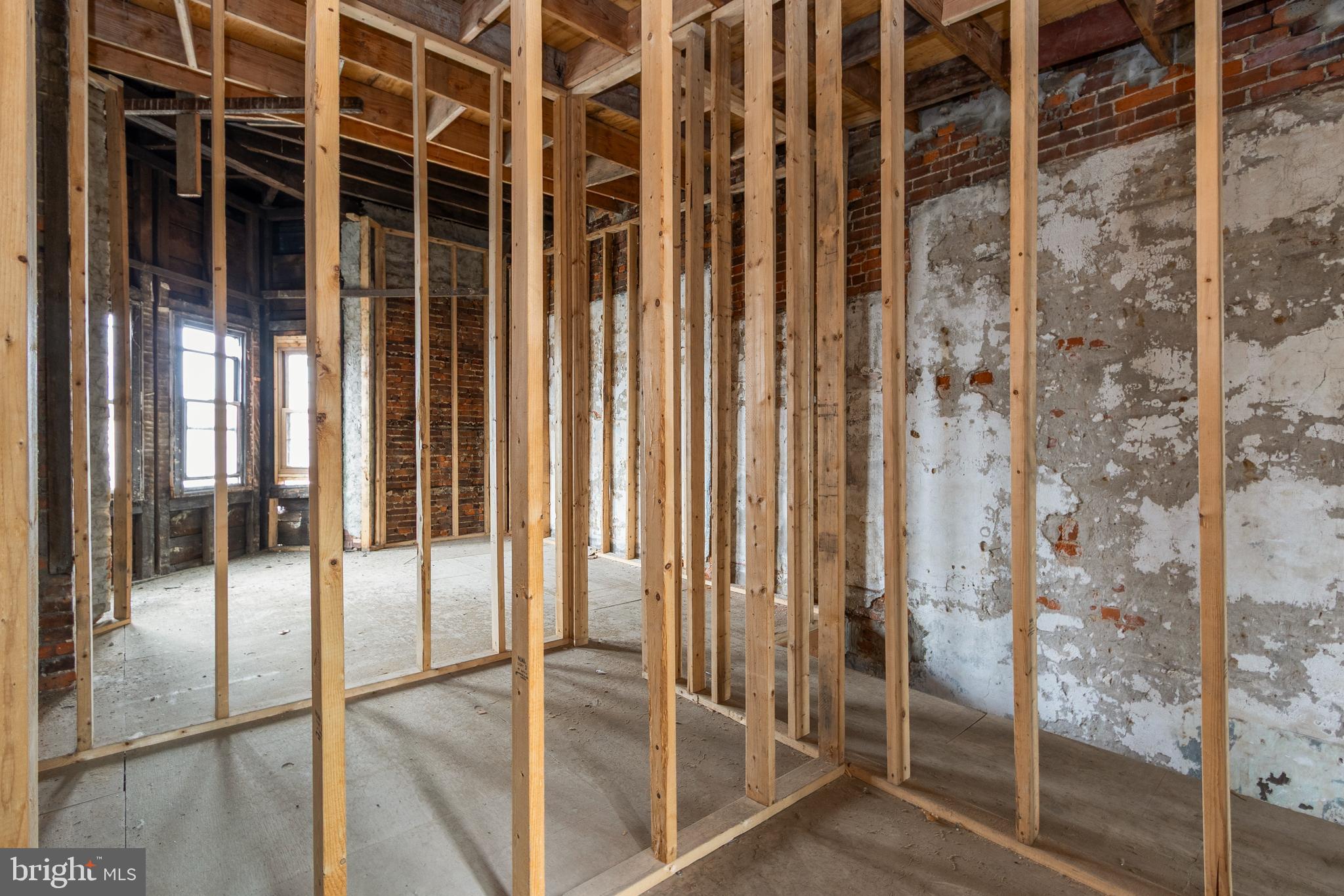 STRAWBERRY MANSION - Residential