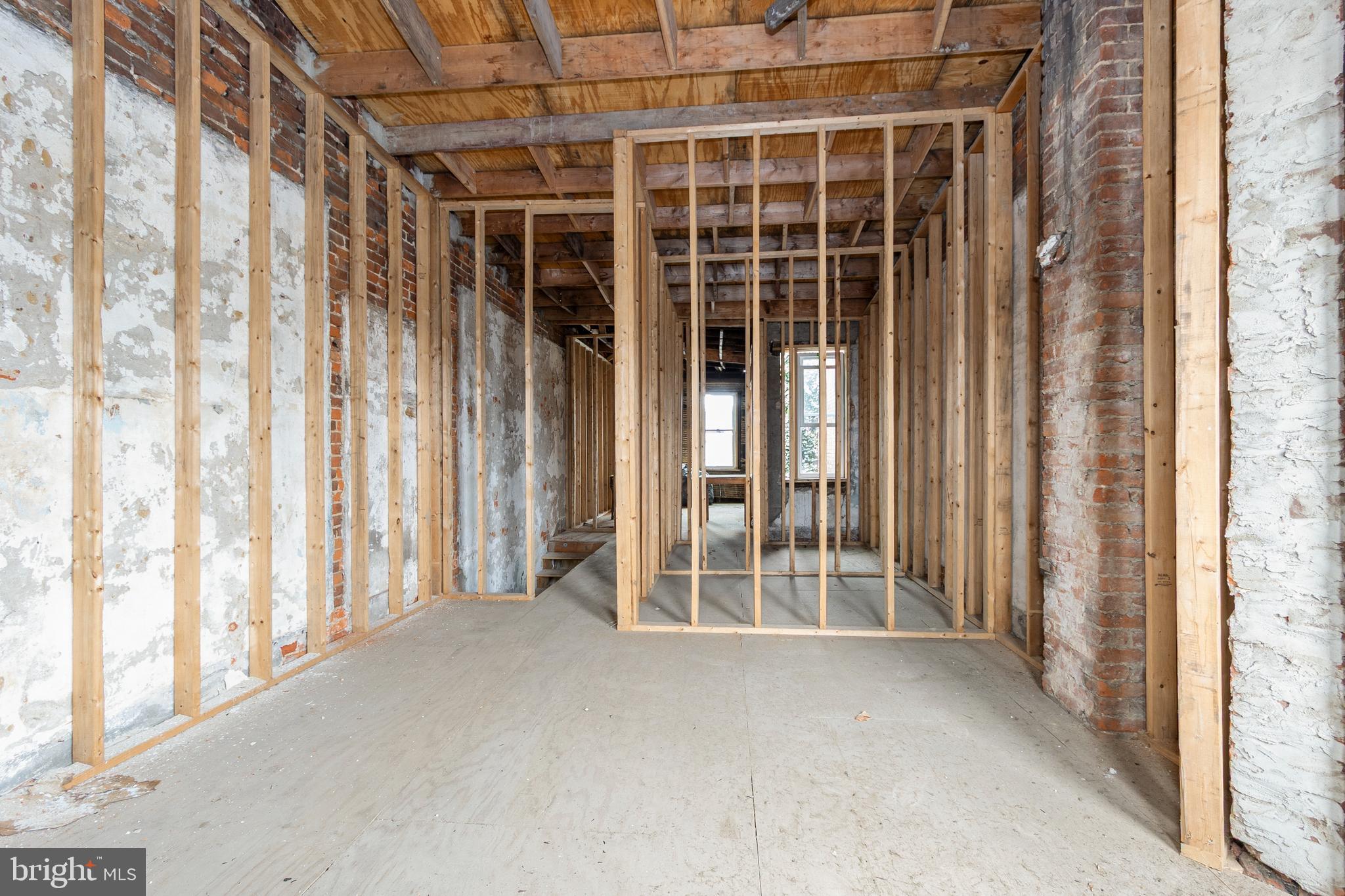 STRAWBERRY MANSION - Residential