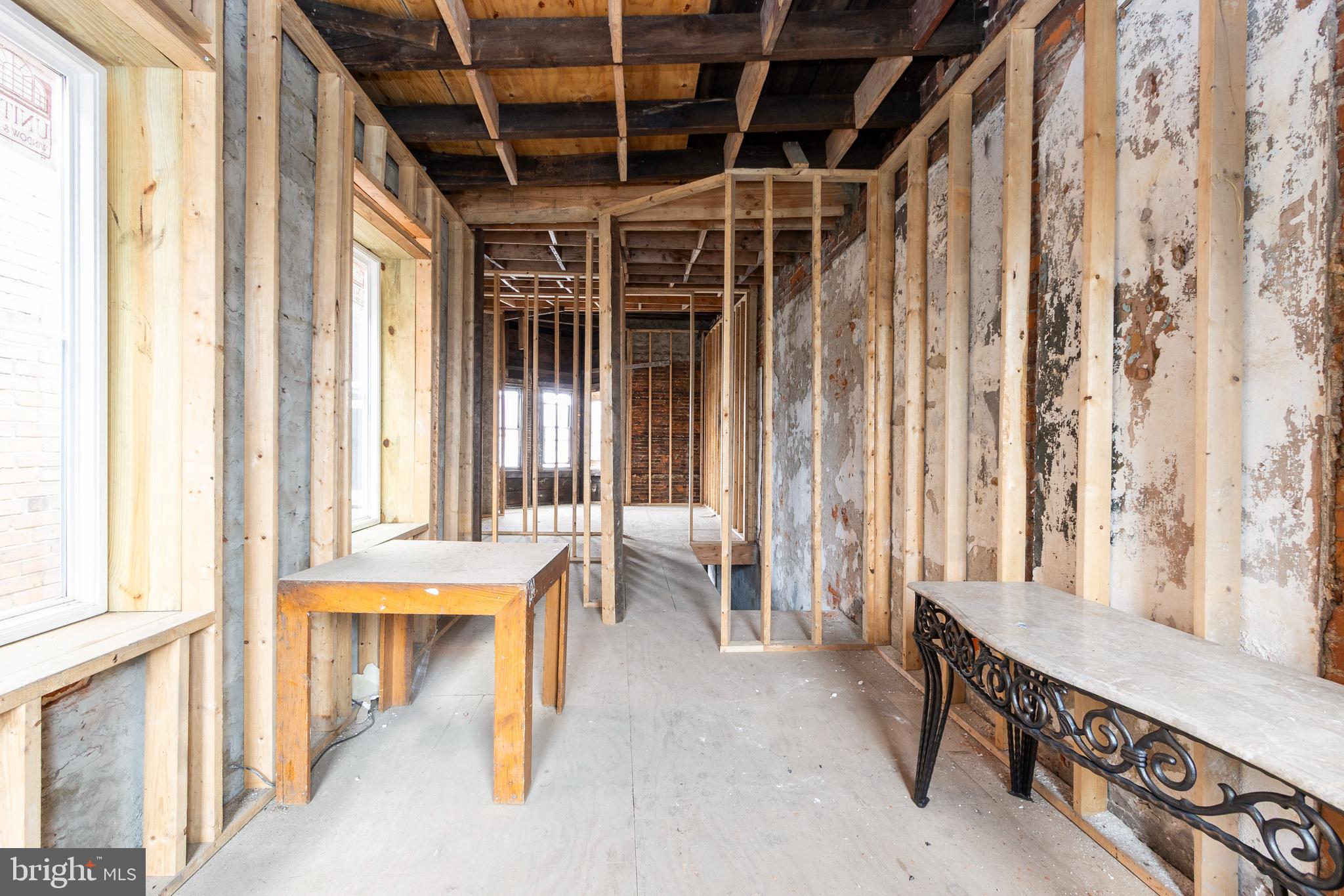 STRAWBERRY MANSION - Residential