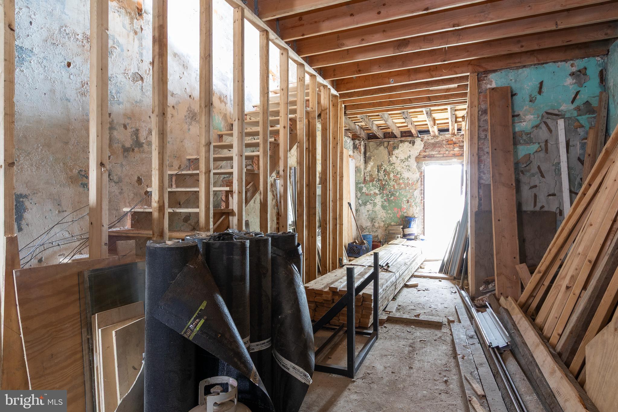 STRAWBERRY MANSION - Residential