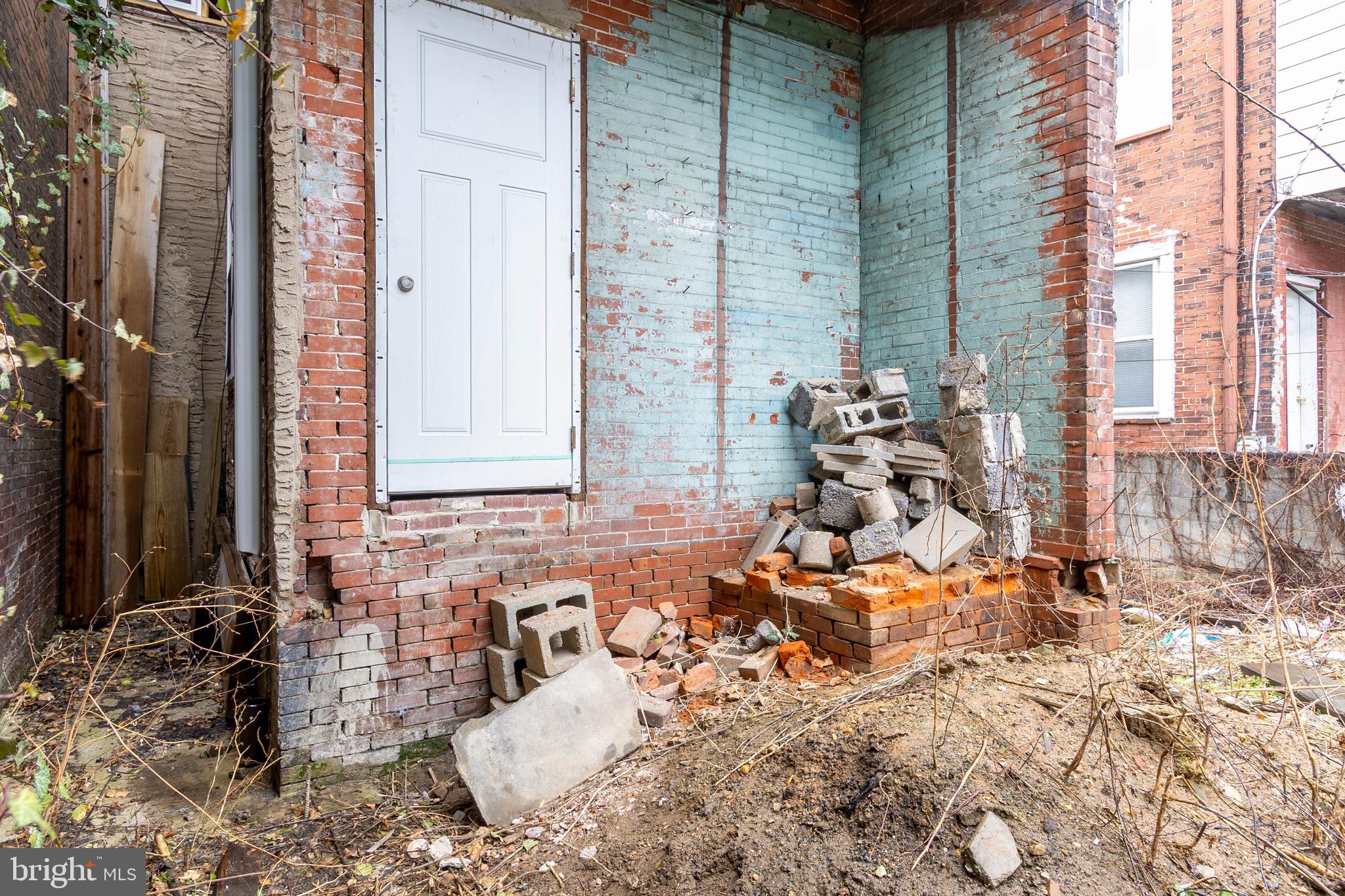 STRAWBERRY MANSION - Residential