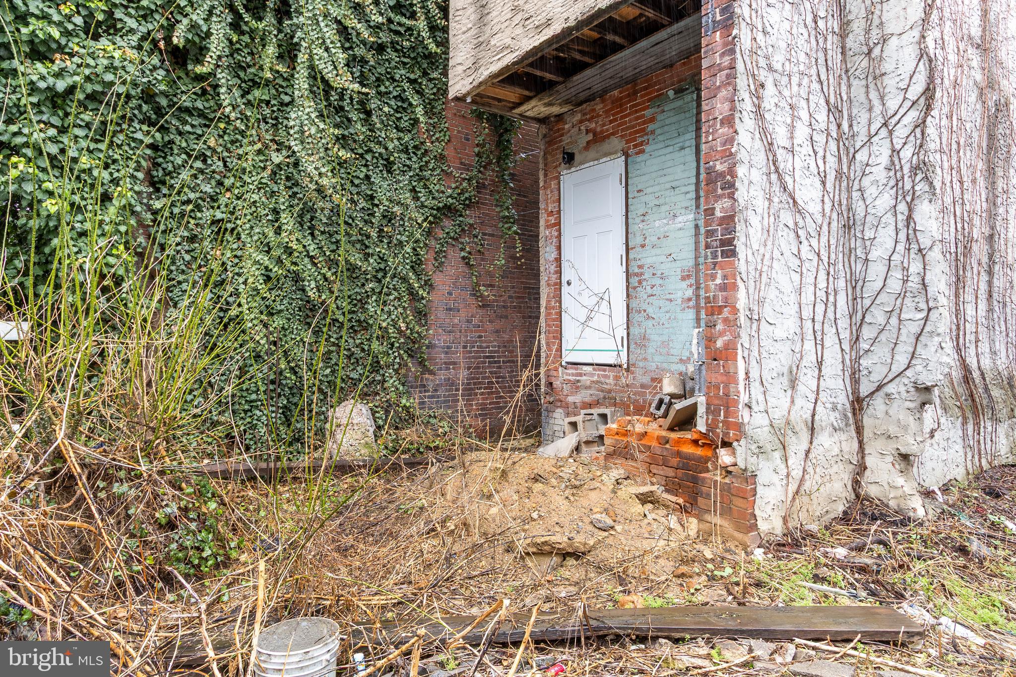 STRAWBERRY MANSION - Residential