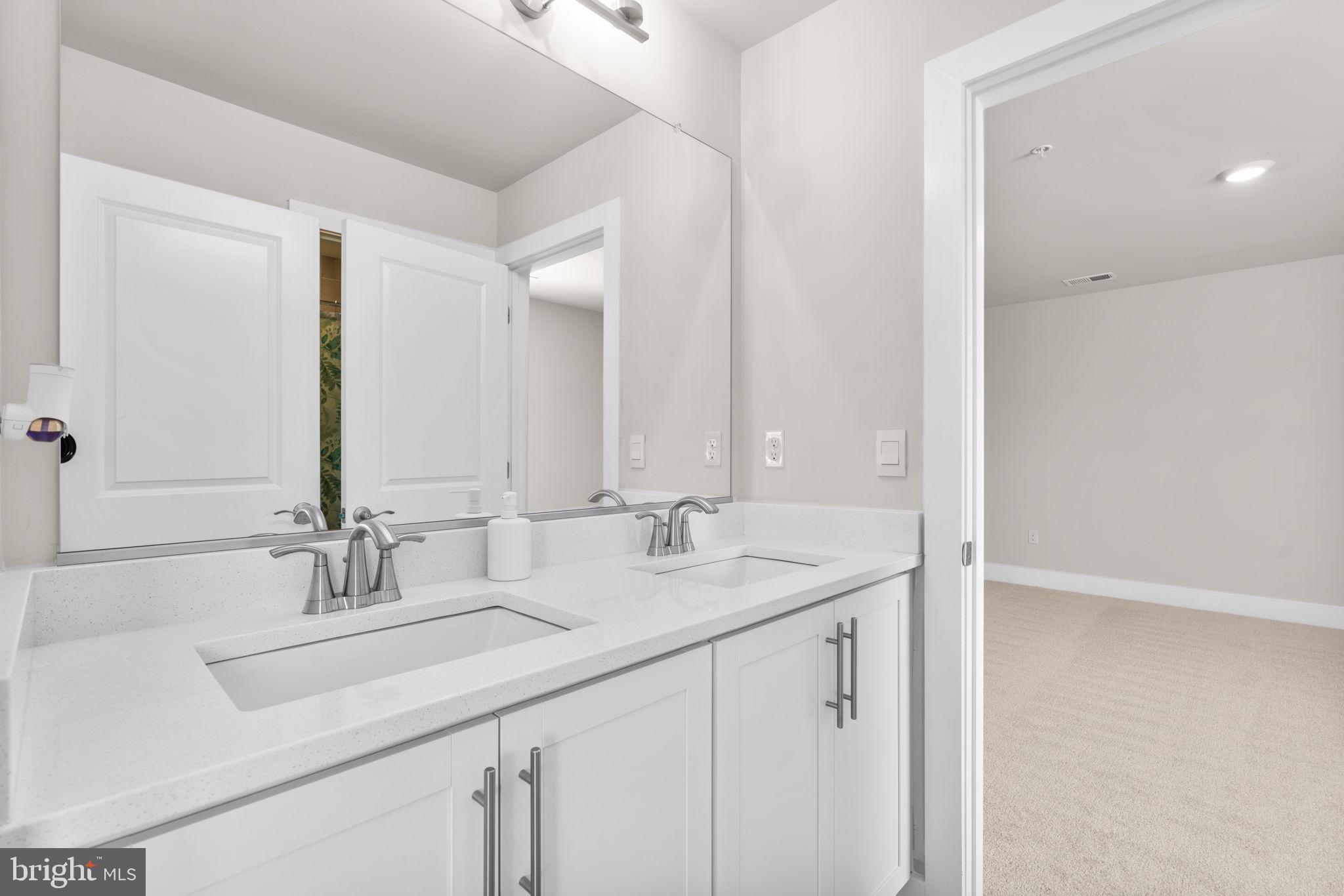 GOSHEN HUNT HILLS - Residential