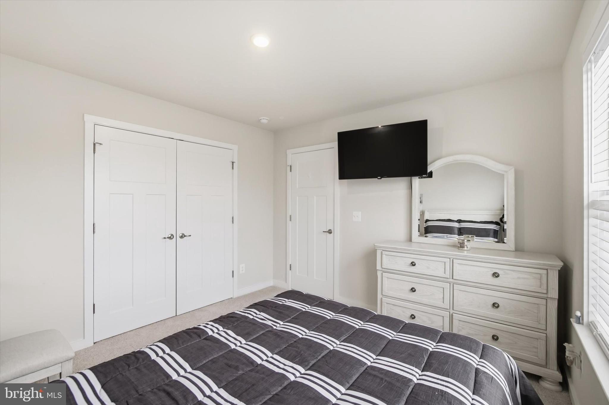 SOUTH BROOK - Residential