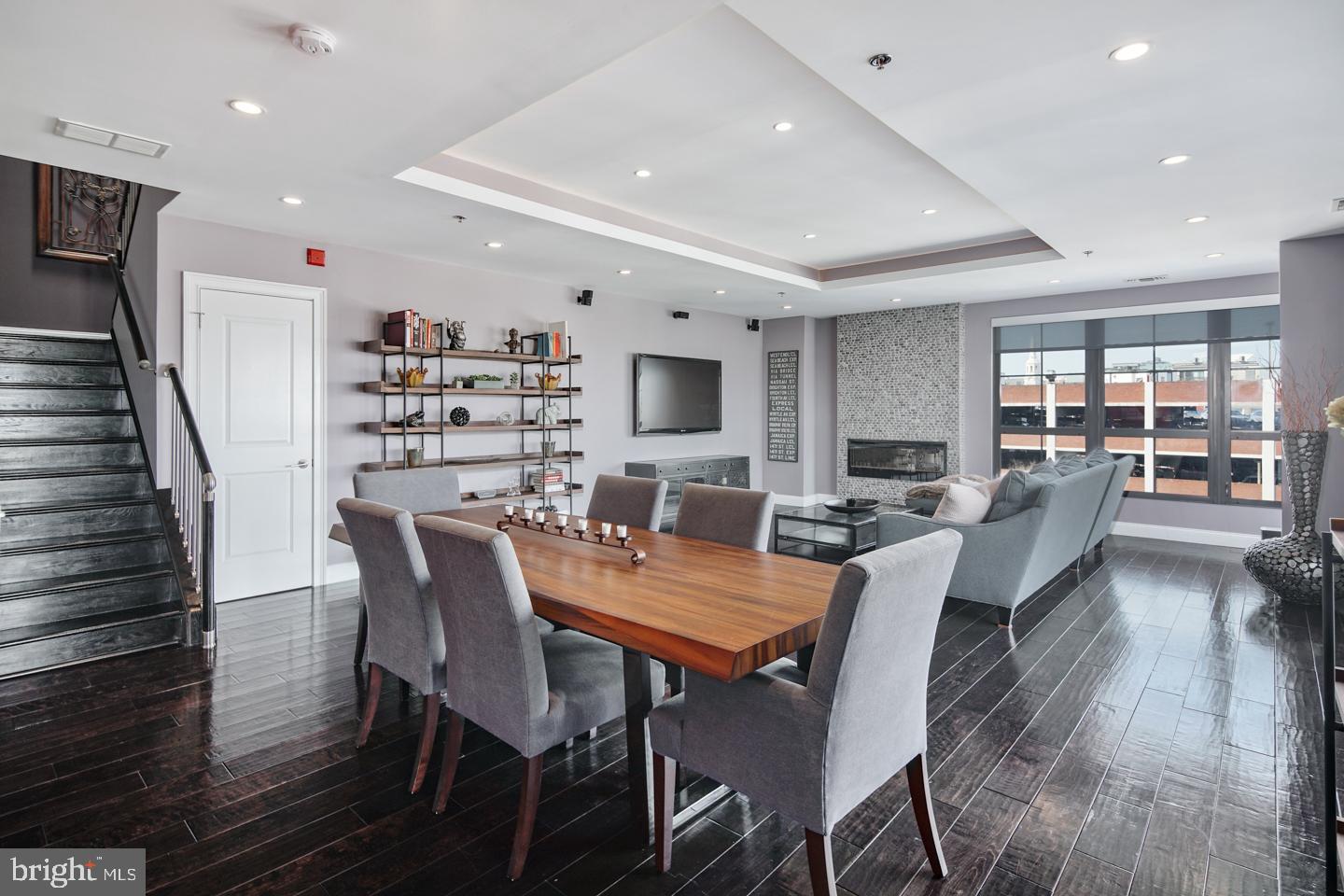 SOCIETY HILL - Residential