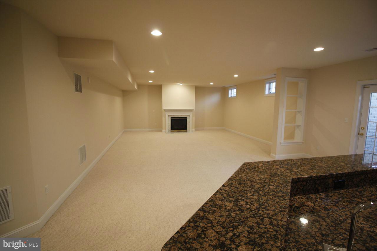 POWELLS LANDING - Residential Lease