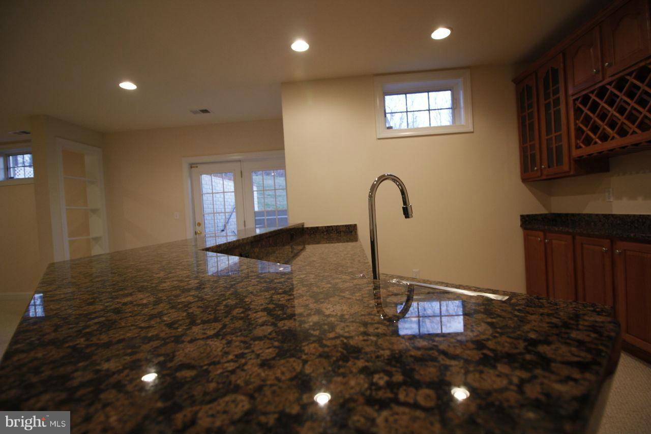 POWELLS LANDING - Residential Lease