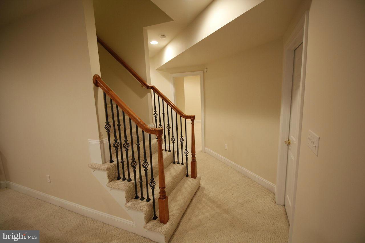 POWELLS LANDING - Residential Lease