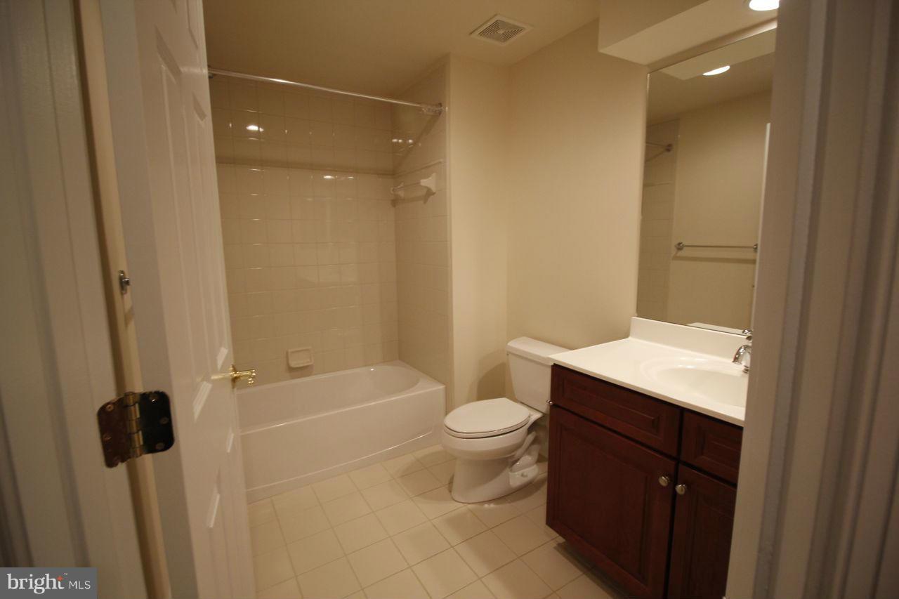 POWELLS LANDING - Residential Lease