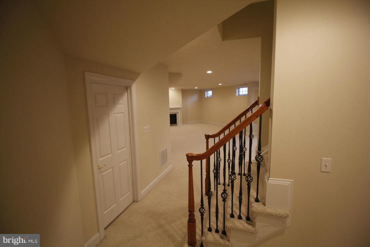 POWELLS LANDING - Residential Lease