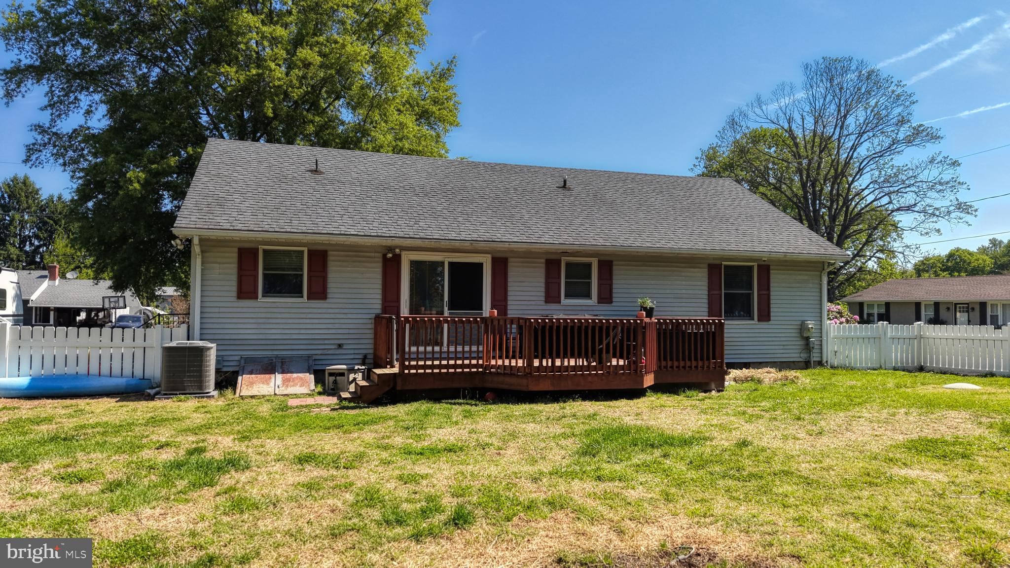 9 GLENWAY AVENUE