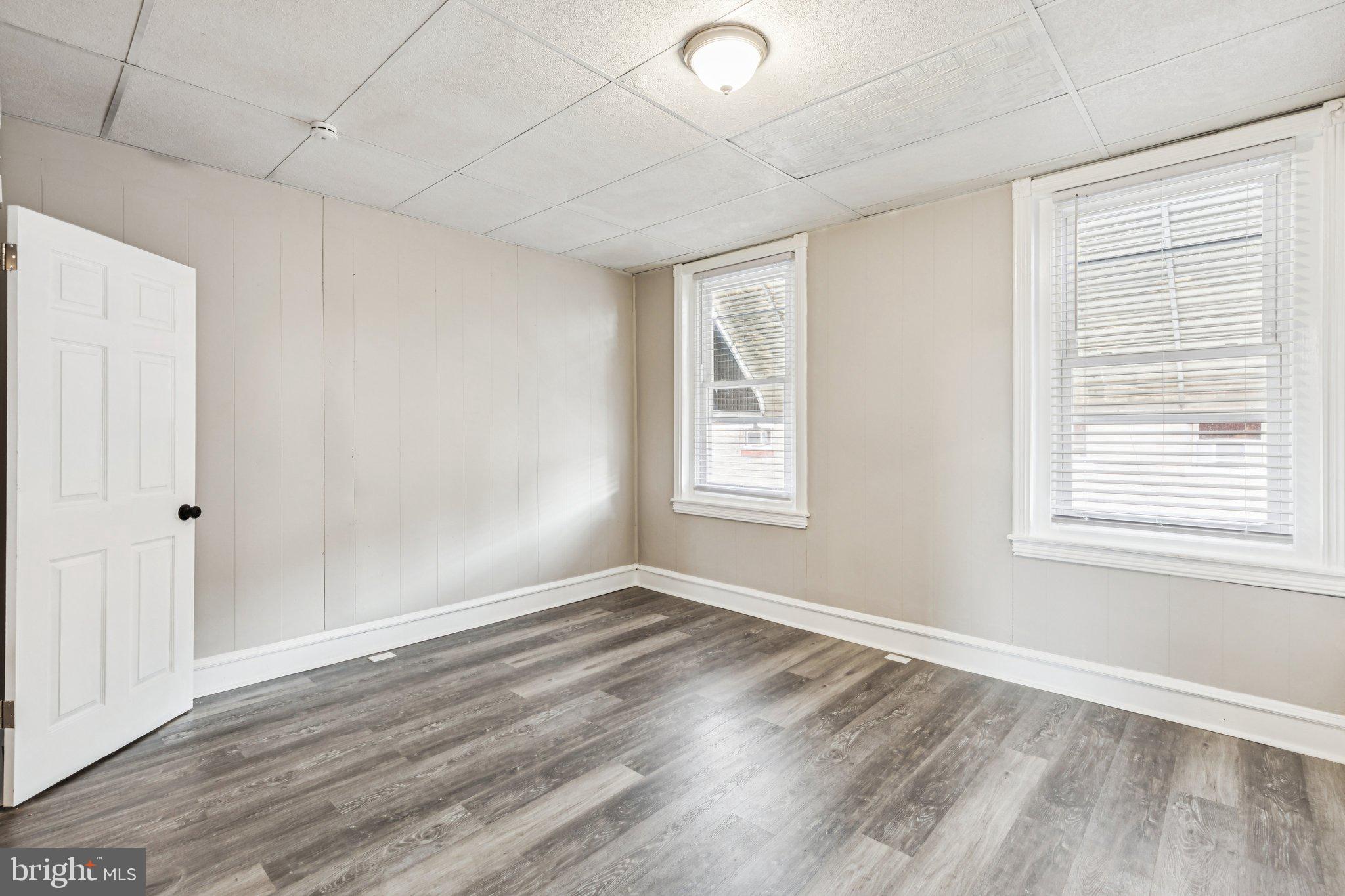 STRAWBERRY MANSION - Residential