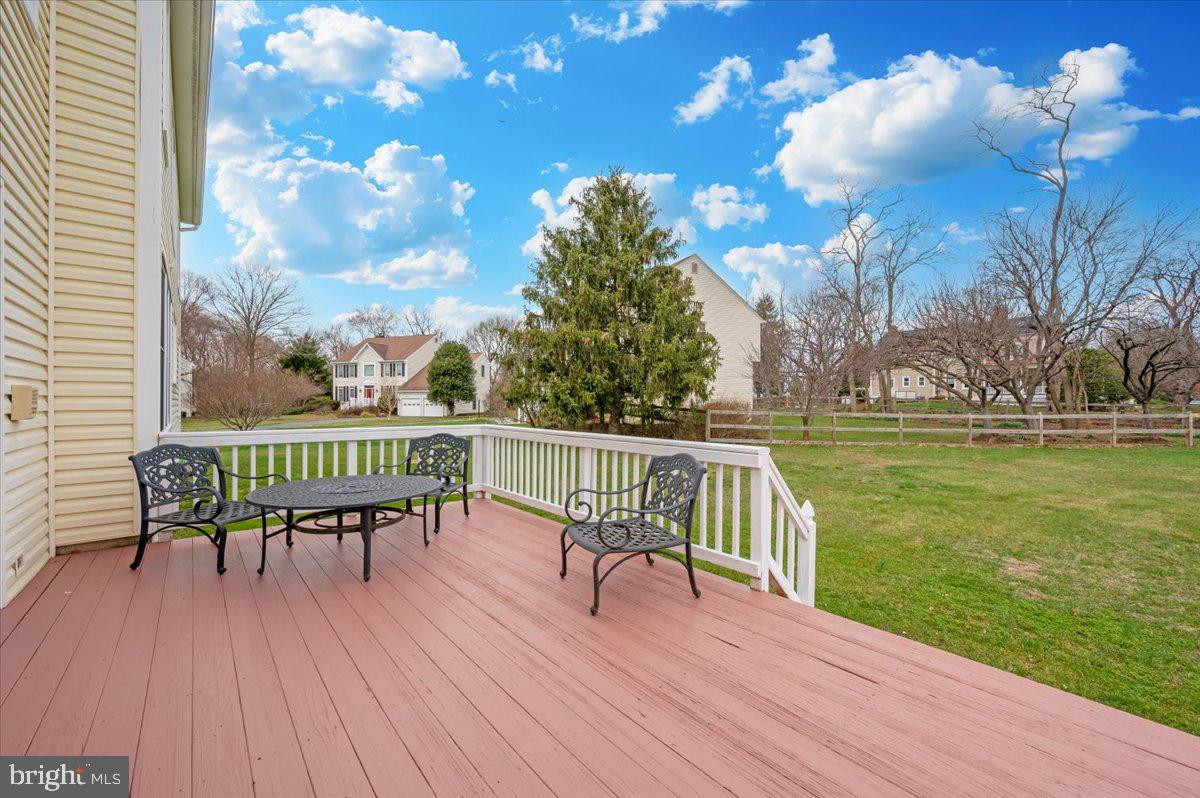 ELIZABETH'S DELIGHT - Residential