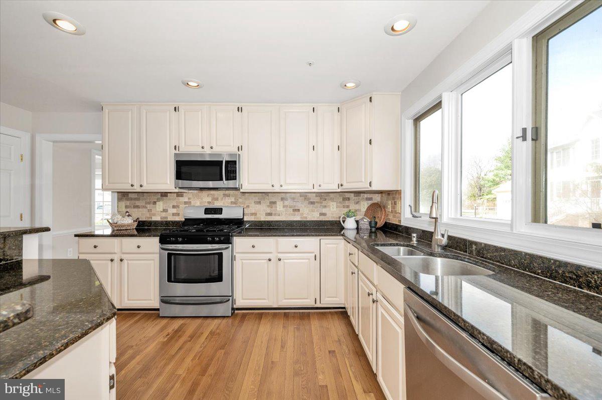 ELIZABETH'S DELIGHT - Residential