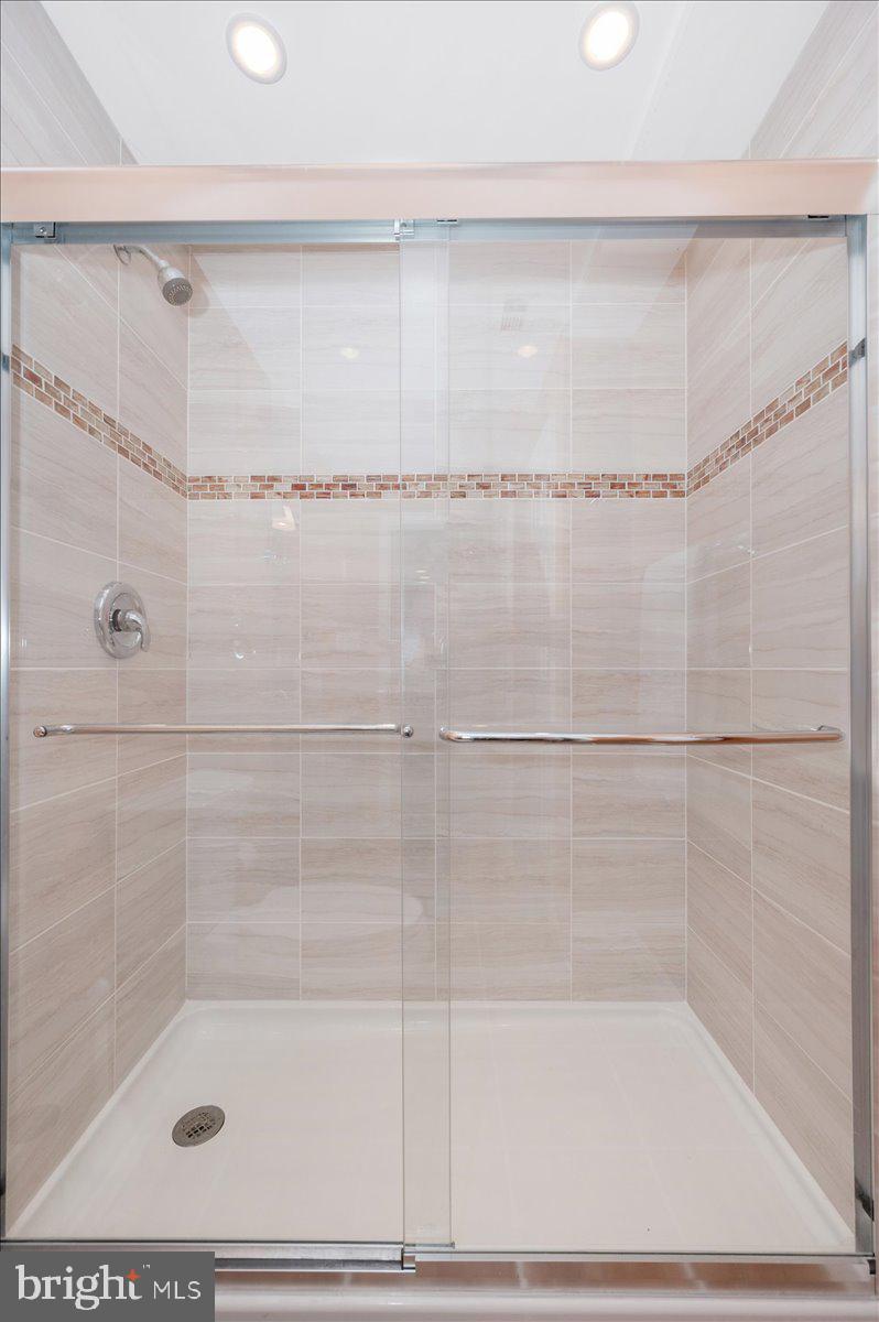 ELIZABETH'S DELIGHT - Residential