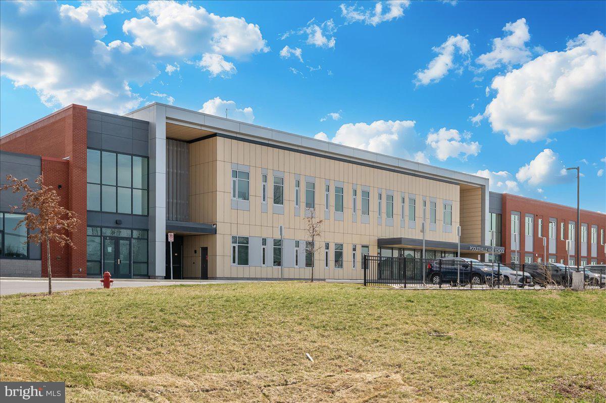 ELIZABETH'S DELIGHT - Residential