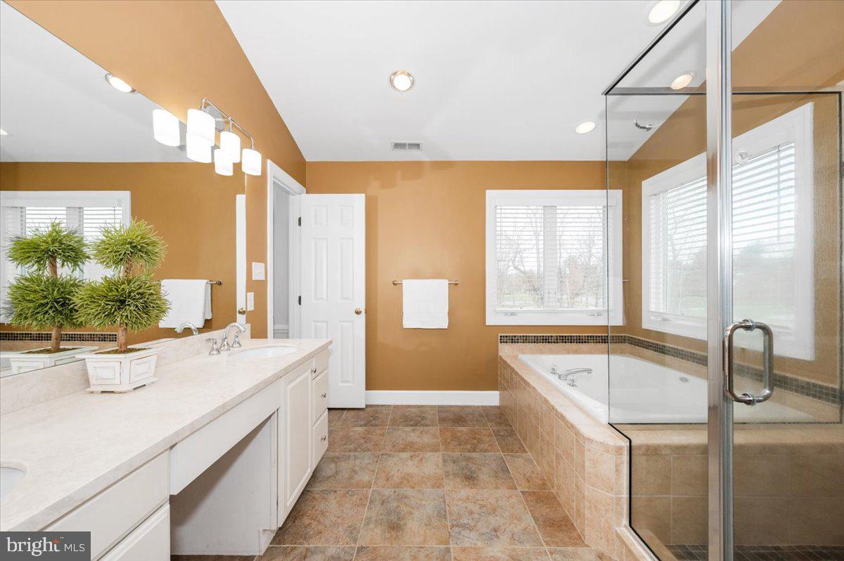 ELIZABETH'S DELIGHT - Residential