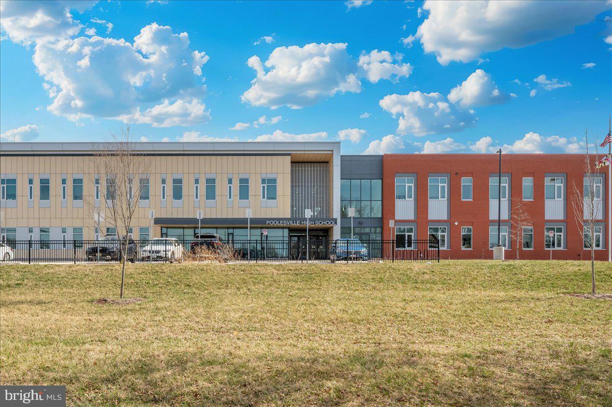 ELIZABETH'S DELIGHT - Residential