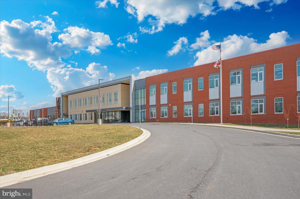 ELIZABETH'S DELIGHT - Residential