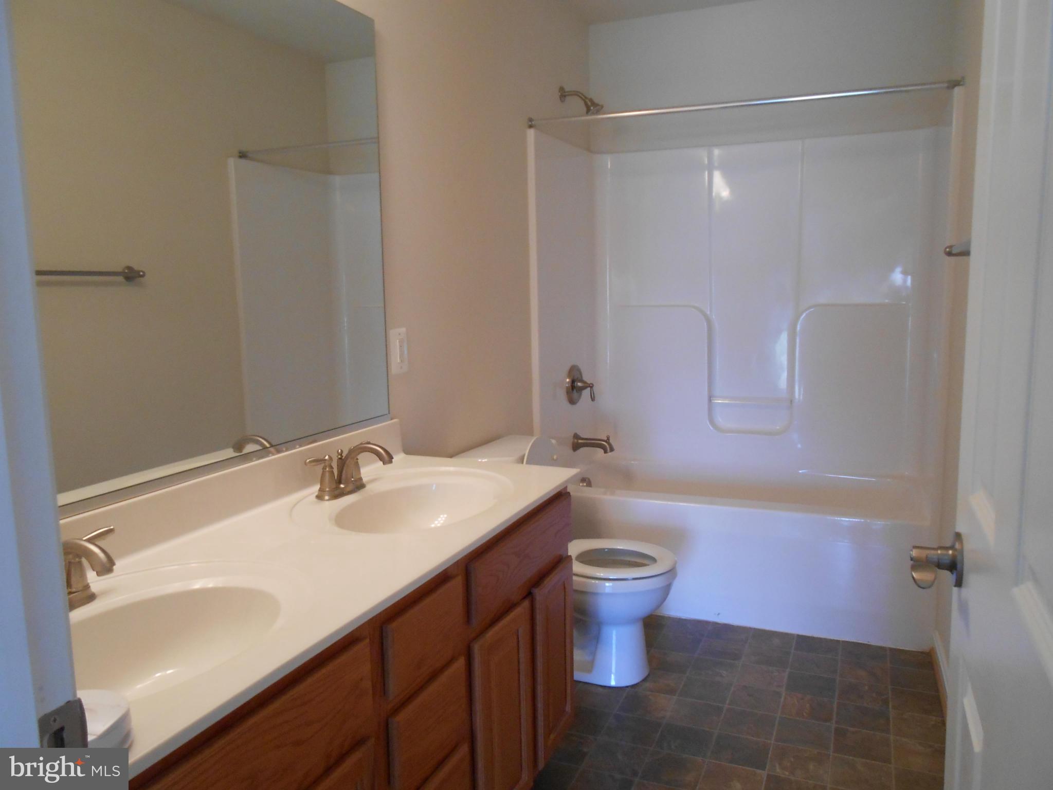 LEONARDTOWN FARMS - Residential