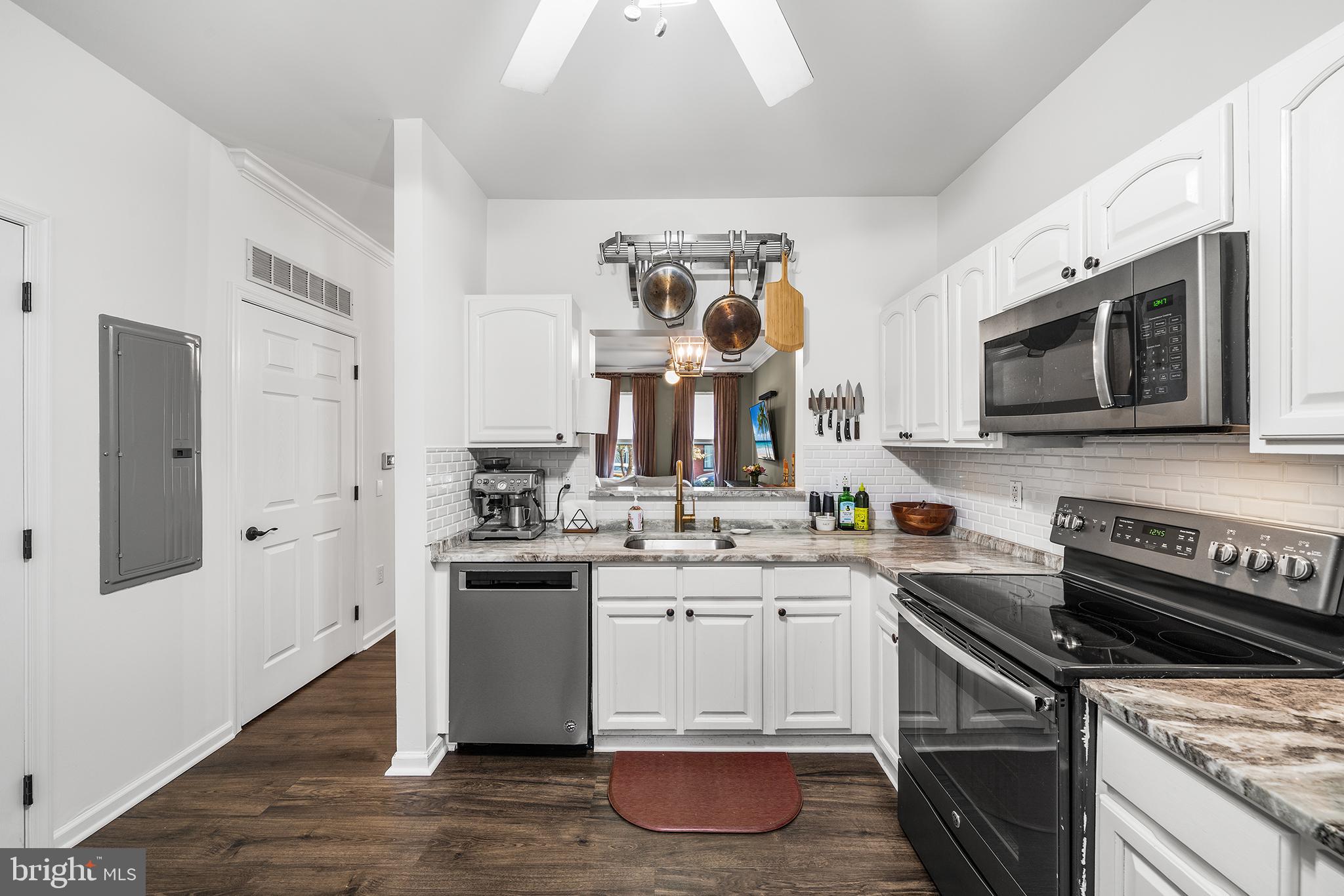 HAWTHORNE - Residential