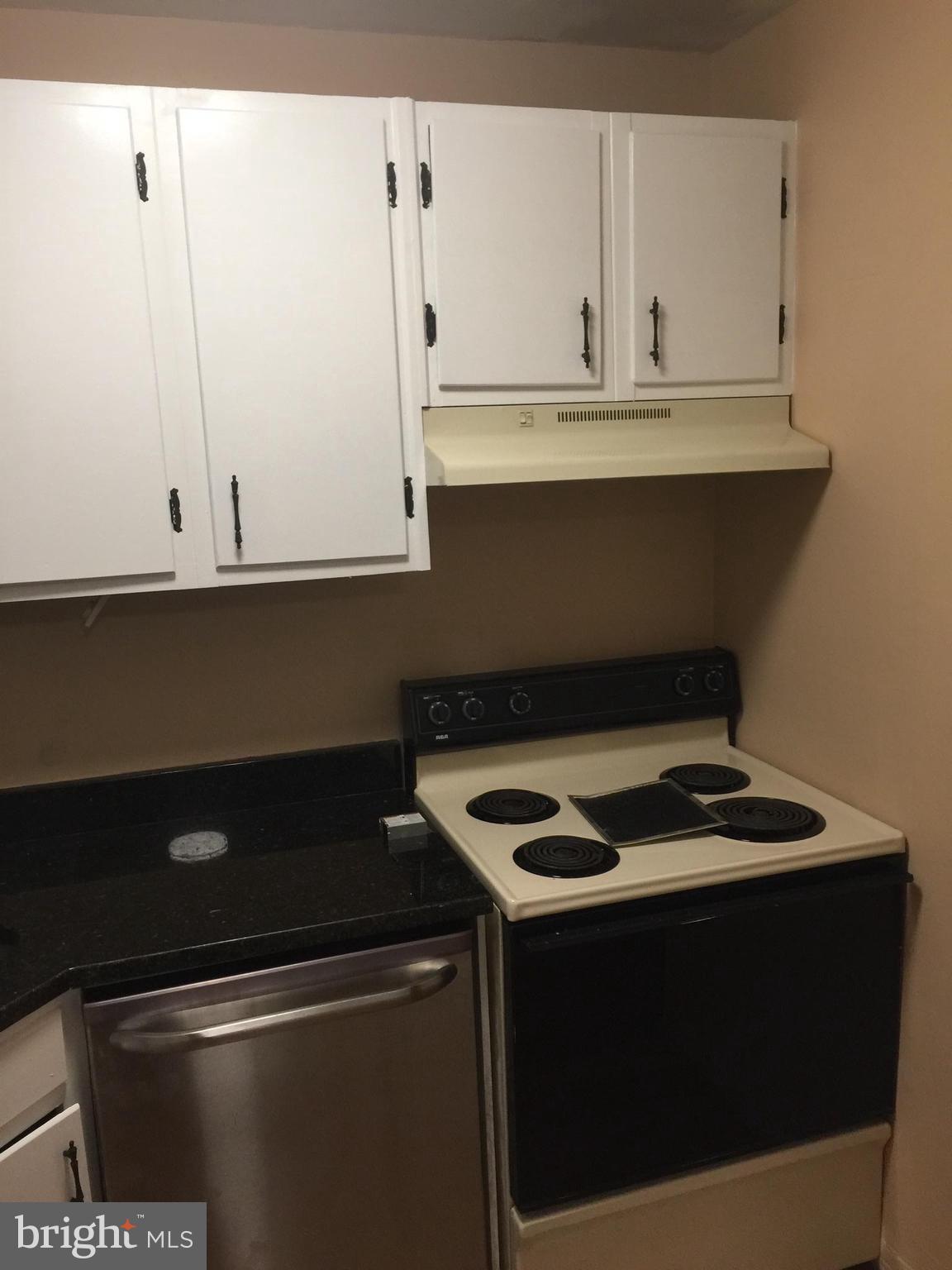 PEMBROOKE - Residential Lease