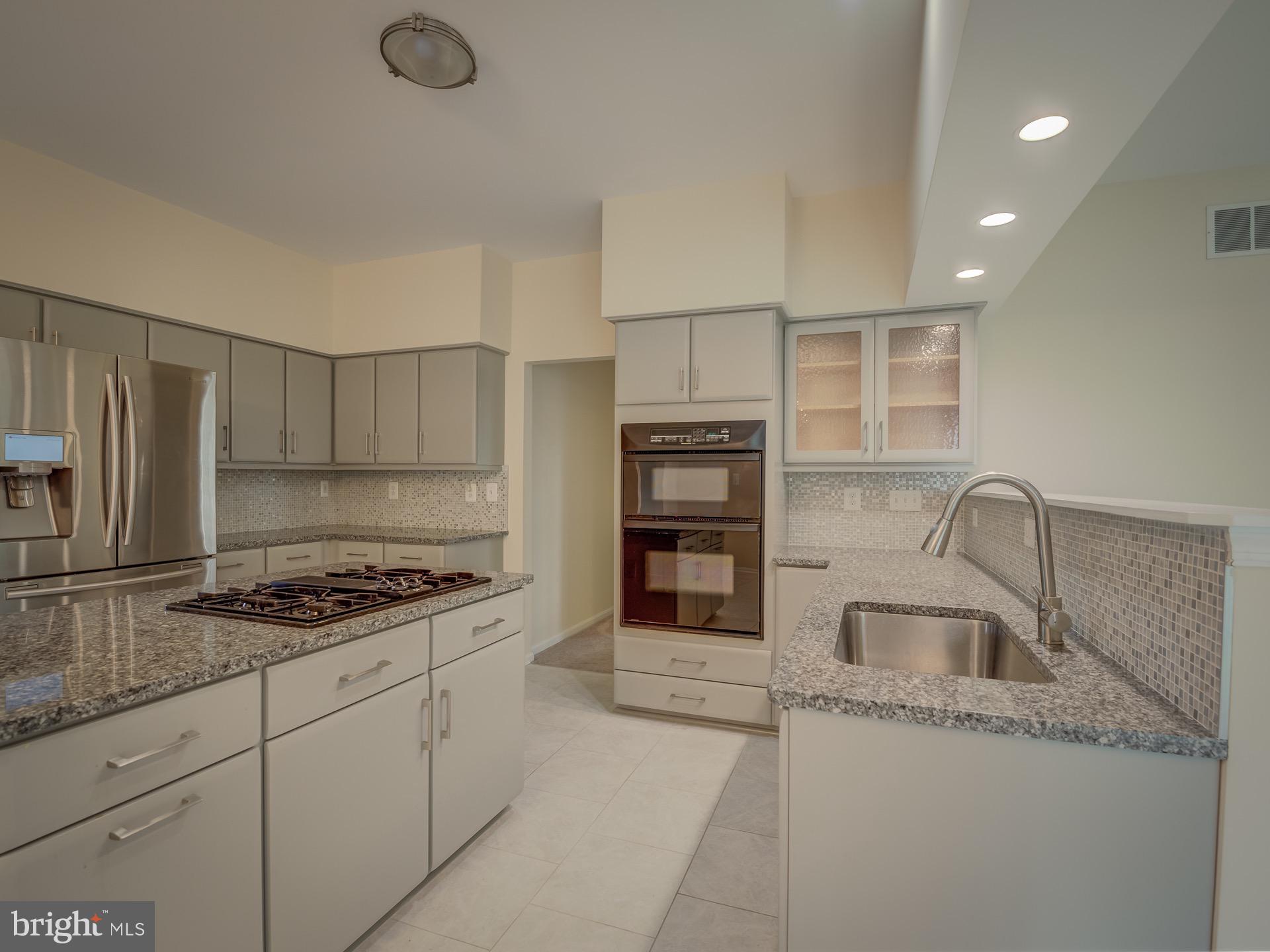 WEST GATE - Residential