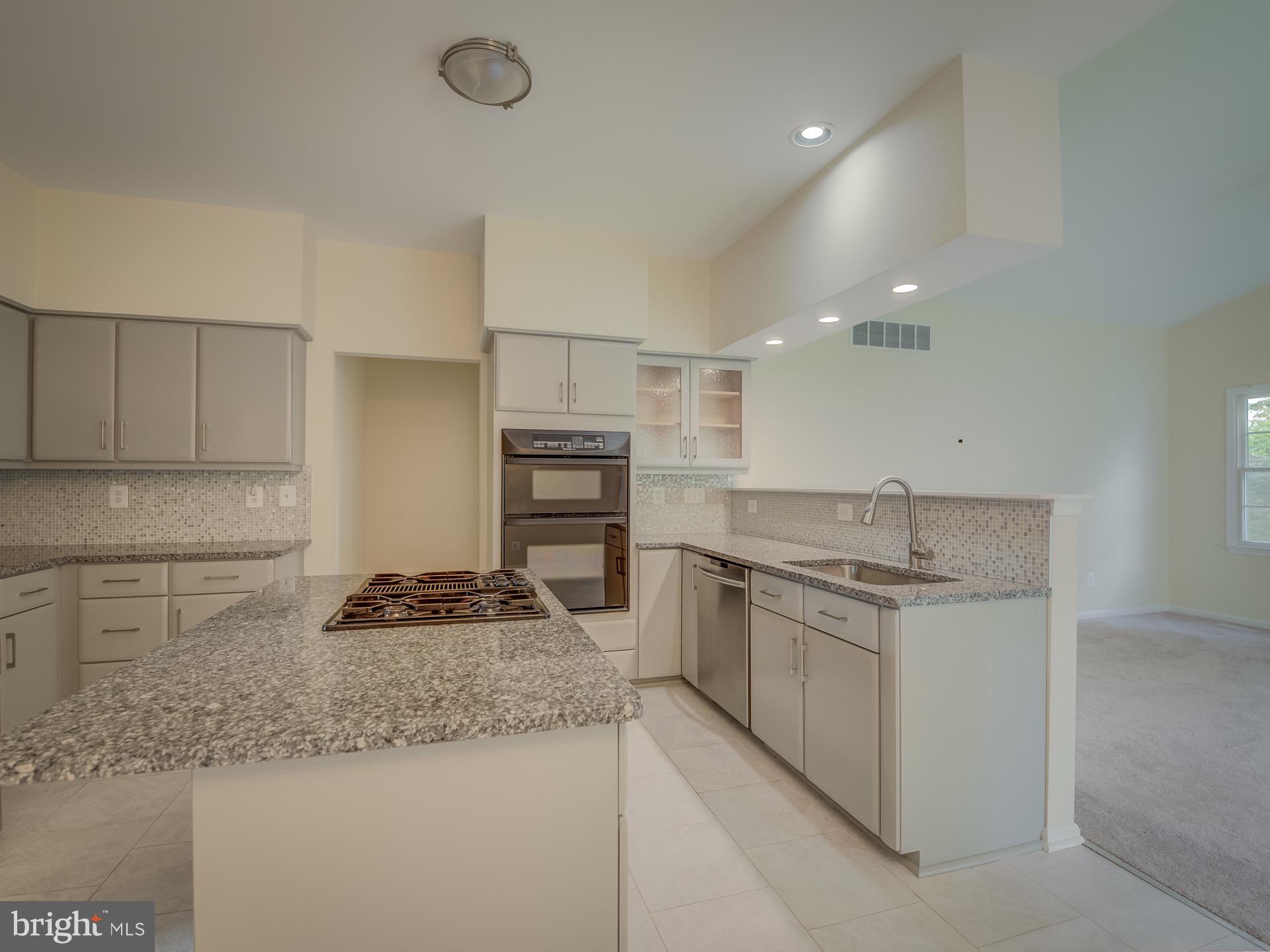 WEST GATE - Residential